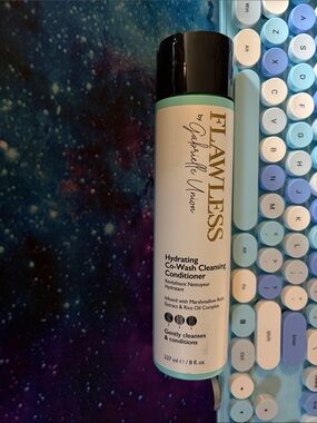 LAWLESS Hydrating Co-Wash Cleansing Conditioner - Teal, Black, White